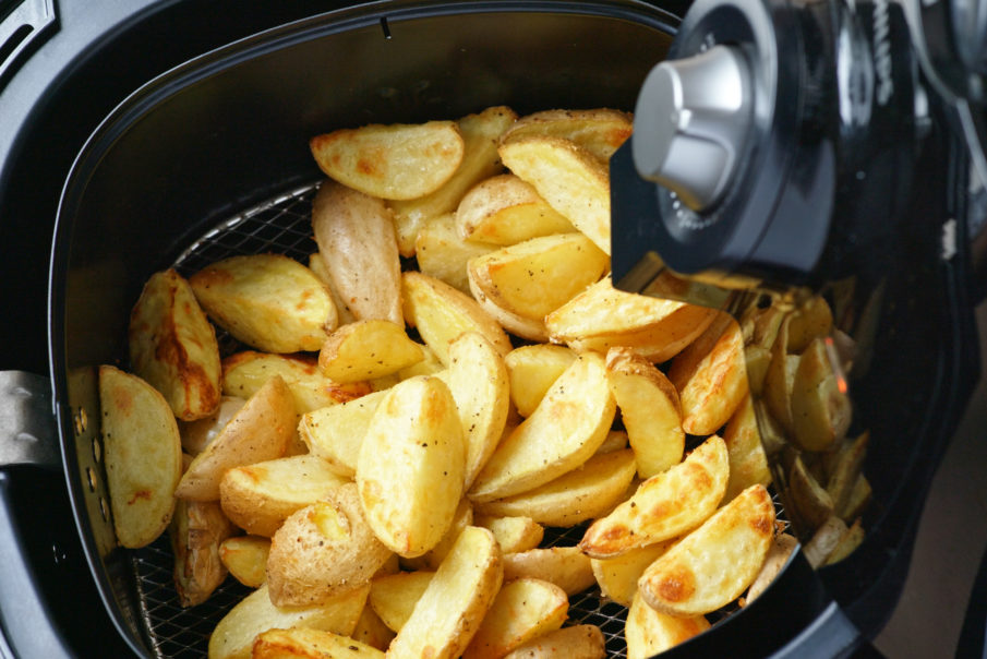 Homemade roasted potato wedges in the best air fryers of 2021